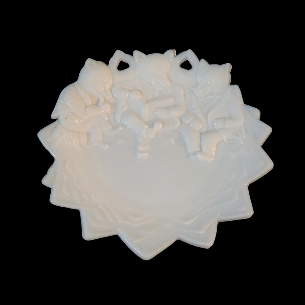 Westmorland Little Bears Milk Glass Plate